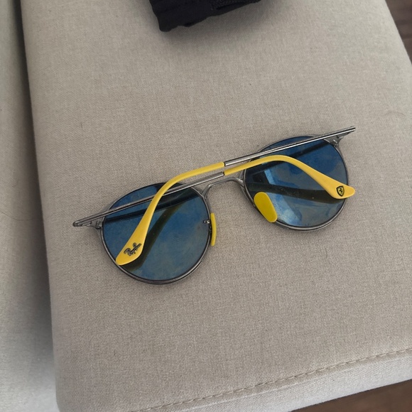 Rayban X Ferrari - Picture 2 of 3